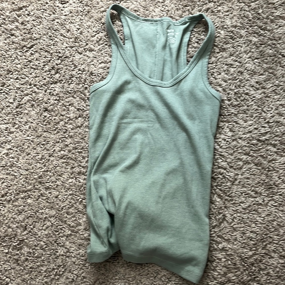 american eagle tanktop